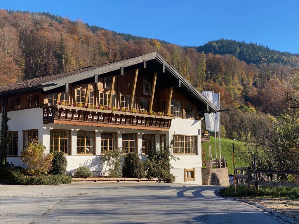Restaurant im Hotel Das Rehlegg in Alpen-Architektur