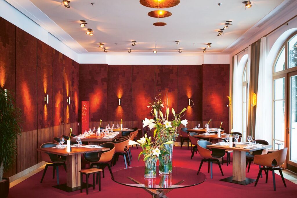 Schloss Elmau Retreat: Restaurant Summit