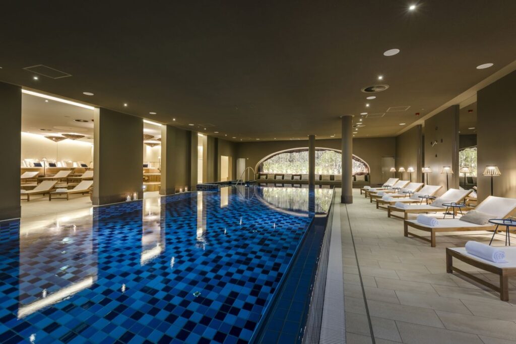 Seezeitlodge Hotel & Spa – Gonnesweiler, Bostalsee (Saarland) - Innenpool