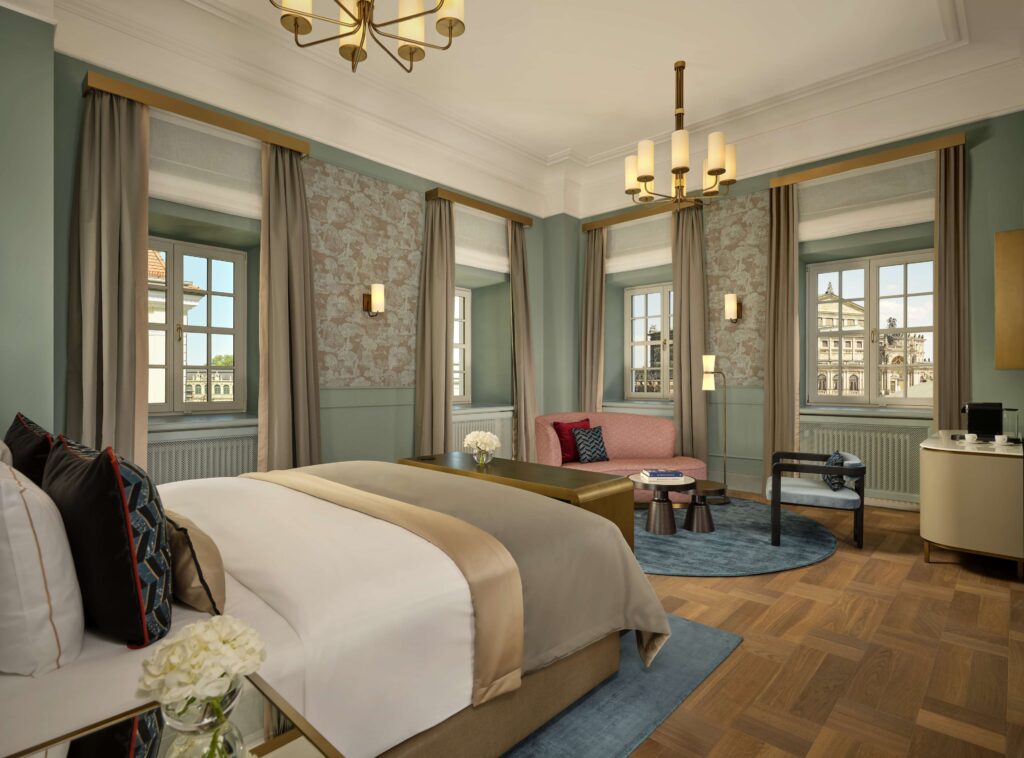 Grand Palais View Room im Taschenbergpalais in Dresden