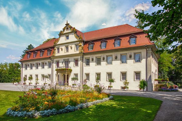 Wald & Schlosshotel Friedrichsruhe: Außenansicht