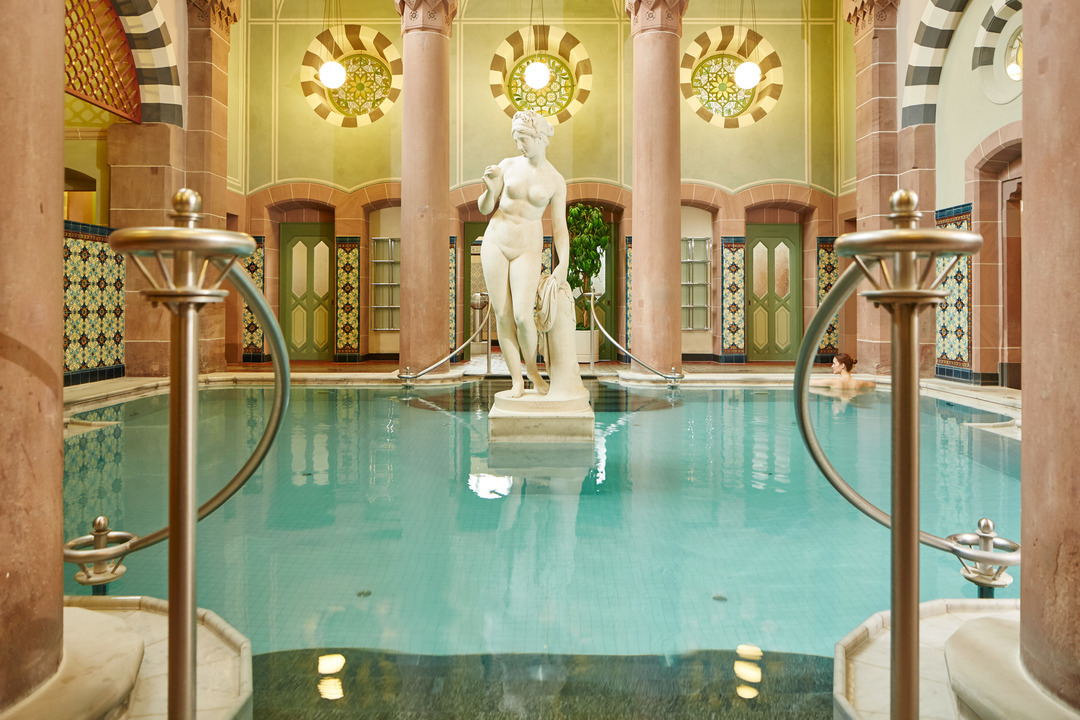 Becken im Palais Thermal in Bad Wildbad